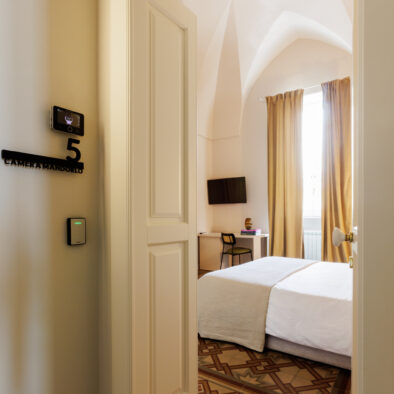 Ingresso Camera Mandorlo